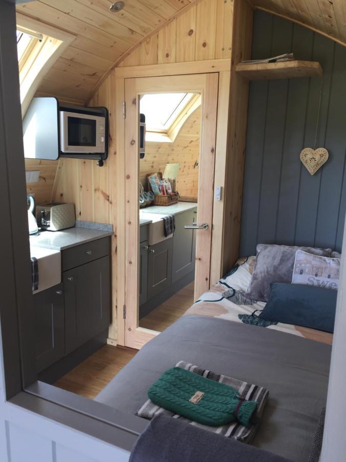 Garden Cottage Glamping Pod Boncath Exterior photo