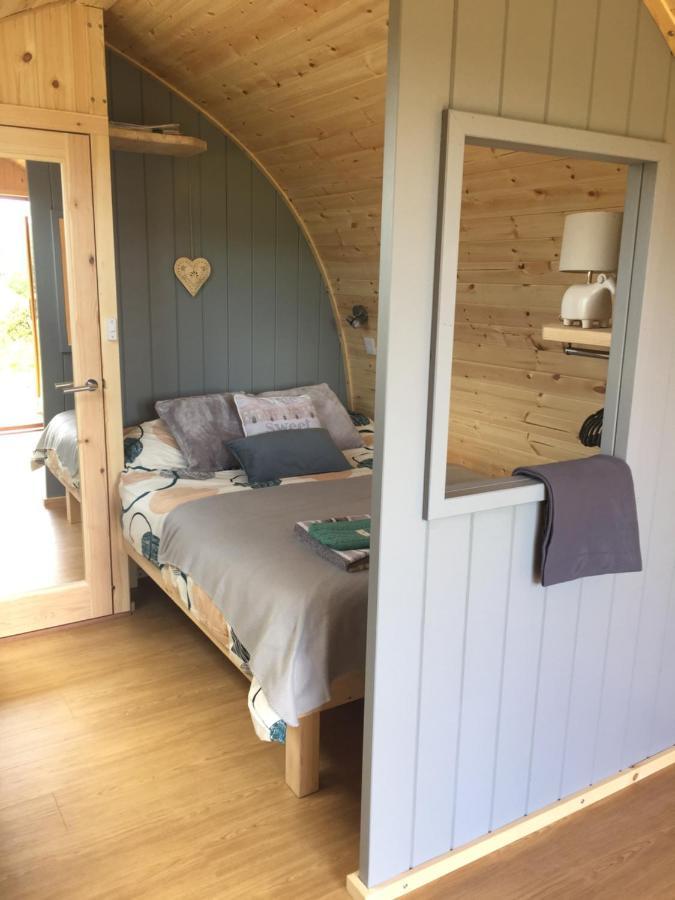 Garden Cottage Glamping Pod Boncath Exterior photo