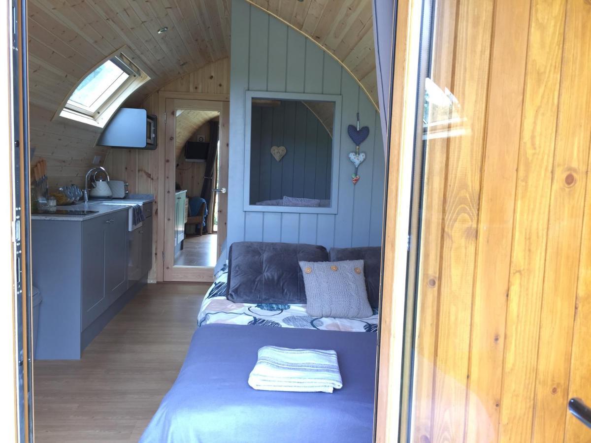 Garden Cottage Glamping Pod Boncath Exterior photo