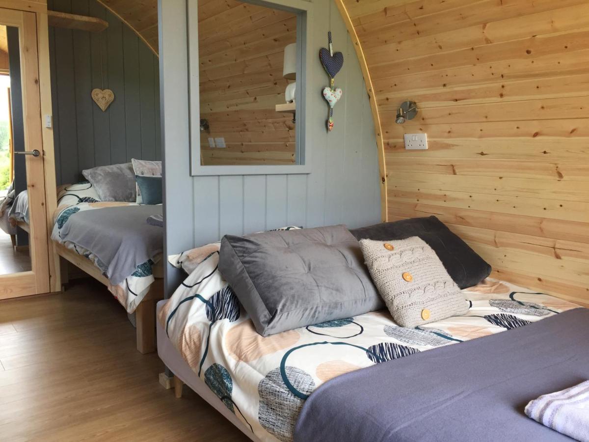 Garden Cottage Glamping Pod Boncath Exterior photo